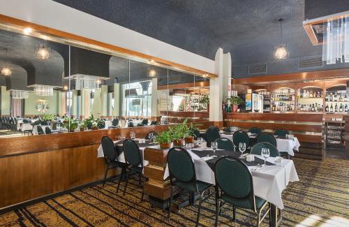 Burnie Hotel | Oceanfront Beachfront Voyager Motor Inn with Family Amenities