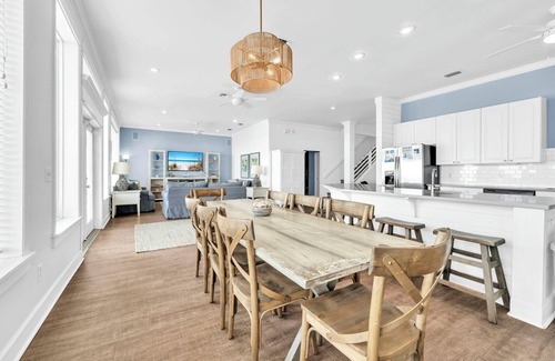 Lullwater Beach On Gulf Of Mexico House | Ocean View Retreat: Steps to Pier Park with Family Amenities