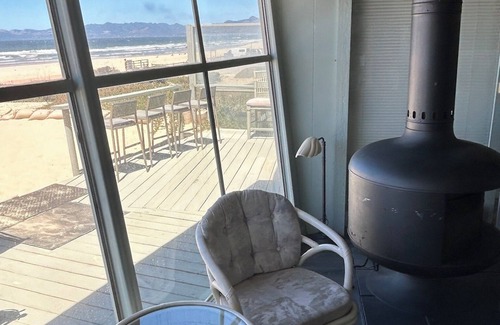 Oceano House | Beachfront Retreat with Spa & Ocean View Accommodations