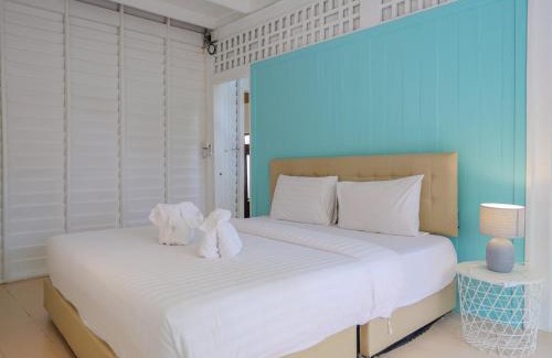 Taling Ngam Villa | Beachfront Elegance at The Wooden Beach House