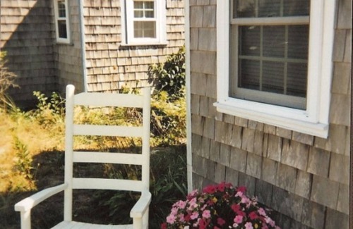 East Sandwich Cottage | Beachland 12: Oceanfront Cottage with Pool & Breakfast