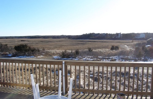East Sandwich Cottage | Beachland 12: Oceanfront Cottage with Pool & Breakfast
