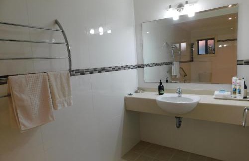 Port Macquarie Bed & Breakfast | Delightful Beachport Bed & Breakfast with Exceptional Reviews