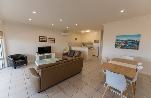 Rivoli Bay RV Rental | Beachport Caravan Park