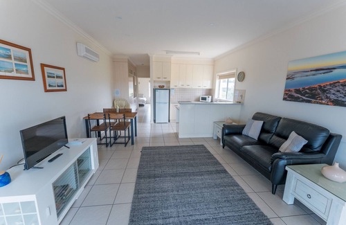Rivoli Bay RV Rental | Beachport Caravan Park