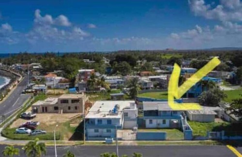 Puerto Nuevo Apartment | Beachside Retreat Steps from the Shore with Spa & Breakfast