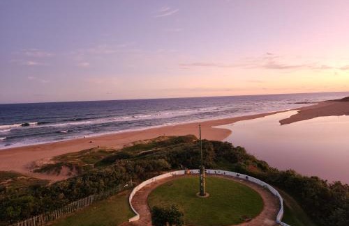 Kingsborough Apartment | Beachfront 3-Bed Apartment with Ocean Views & Pool Access