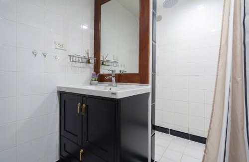 Nai Harn Apartment | Oceanfront 2BR Beachside Apt Near Nai Harn Beach
