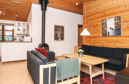 Femmøller House | Cozy Holiday Home for 5 in Ebeltoft with Great Amenities