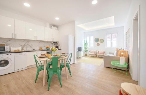 Costa de Caparica Apartment | Beachside Group Paradise Apts, By TimeCooler