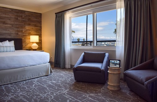 West Beach Hotel | Relax at Beachside Inn: Pool, Spa & Family-Friendly Fun