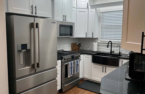 Long Beach House | Beachside Retreat: Recently Renovated with Ocean View