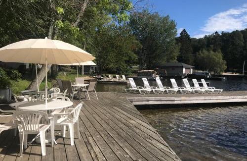 Muskoka Lakes Resort | Discover Beachside on Lake Muskoka with Private Beach Access
