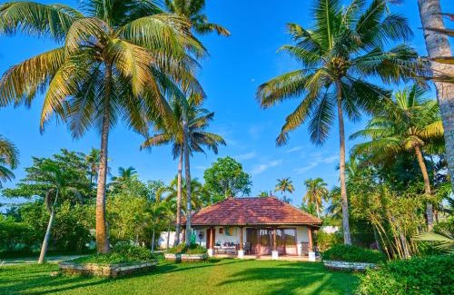 Cherthala House | Beachside Pool Villa - Karthiyayini with Oceanfront Views