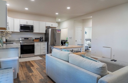 Crescent City North House | Oceanfront Beachside Suite at Lipowitz - Rated 9.4/10