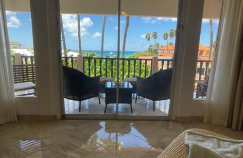Malmok Villa | Experience Beachside Villa at Boca Catalina with Ocean Views