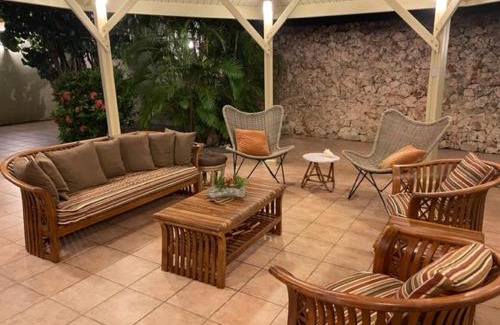 Malmok Villa | Experience Beachside Villa at Boca Catalina with Ocean Views
