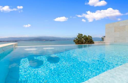 Moo 5 House | Beachside Villa with Pool and Ocean Views - Sunset Cove