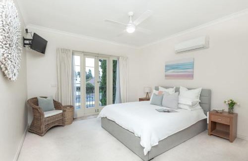 Warrnambool House | Beachside Warrnambool CBD
