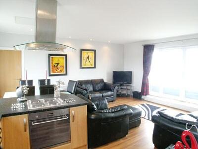 Llanelli House | Beachview: 5-Star Child-Friendly Retreat with Top Reviews