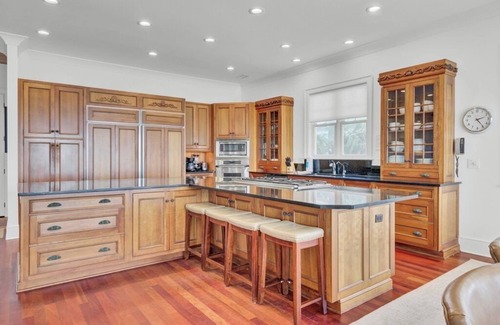 Beachwood East House | Ocean View Retreat: Beachwood East 19 with Resort Access