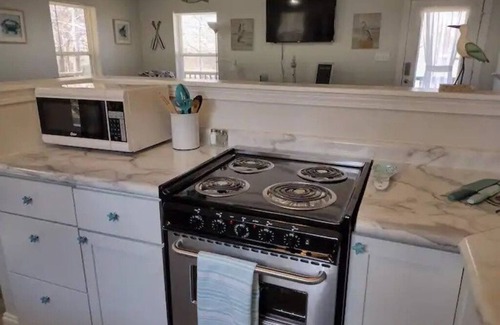 Waveland Cottage | Idyllic Beachwoods Cottage: Relax by the Ocean and Pool