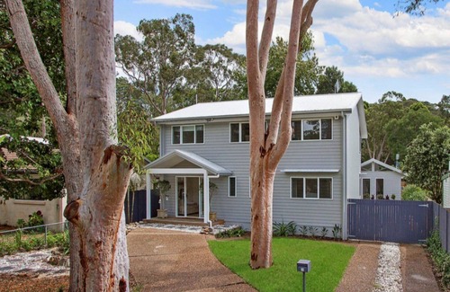 Pearl Beach House | Beachworth: Pet Friendly with Pool & Oceanfront Views