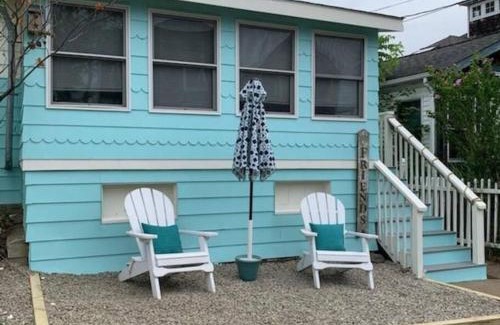 West Haven Villa | Beachy Bay Breeze Bungalow: Pet-Friendly with Ocean Views