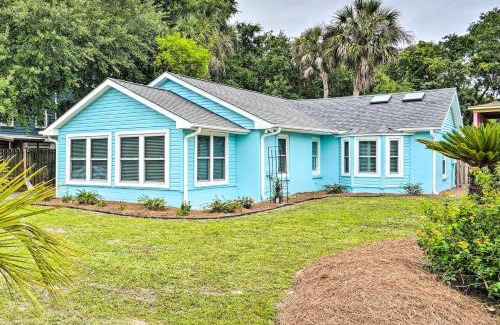 Isle of Palms House | Oceanfront Isle of Palms Home Steps from the Beach!