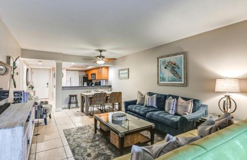 Marco Island Apartment | Beautiful Marco Island Condo with Oceanfront Pool Access