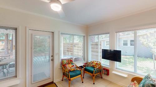Jekyll Island Apartment | Inviting Beachy Sisters Duplex with Pool and Family Amenities