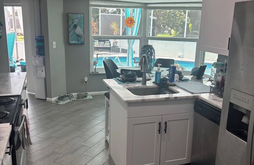 Joel House | Beachy themed beautiful home with private pool available May thru Nov!