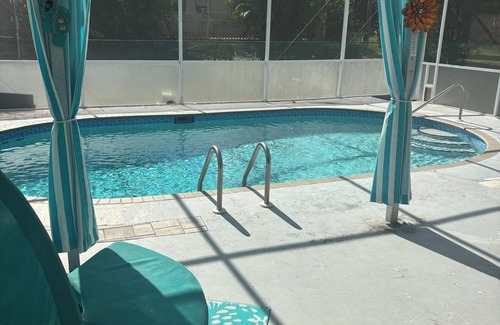 Joel House | Beachy themed beautiful home with private pool available May thru Nov!