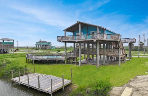 Port Bolivar House | Beachy Vibes by Bolivar Escapes