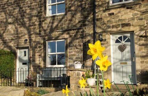 Addingham House | Beacon Cottage: Guest Rated 9.4, Pet and Child Friendly
