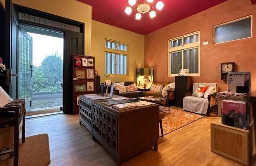 Ruifang House | Experience Tranquility at Sunflecks Jiufen with Breakfast