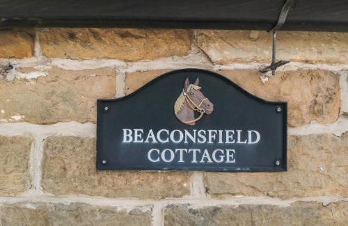 Burniston House | Beaconsfield Cottage: Guest Rated 10/10 with Ocean Views