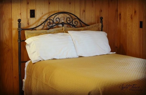 Paxinos Bed & Breakfast | Guest Rated: Beagle's Bed & Breakfast with Family-Friendly Perks