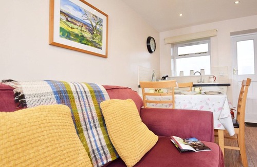 Lamesley House | Cozy Beamish Cottage: Perfect for Couples and Museum Visits