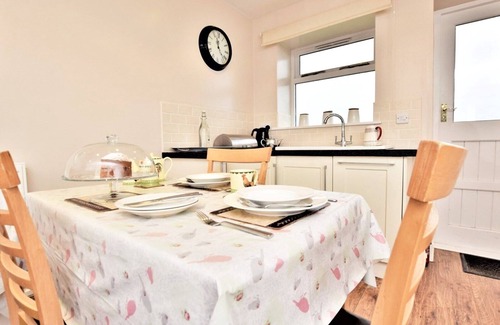 Lamesley House | Cozy Beamish Cottage: Perfect for Couples and Museum Visits