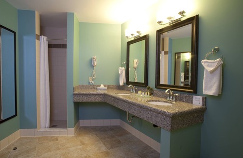 Carlyle Hotel | Bear Claw Casino & Hotel: Rated 9.2, Family-Friendly Amenities