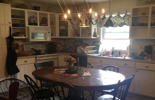 Jim Thorpe House | Experience Bear Creek Lake House with Stunning Ocean Views