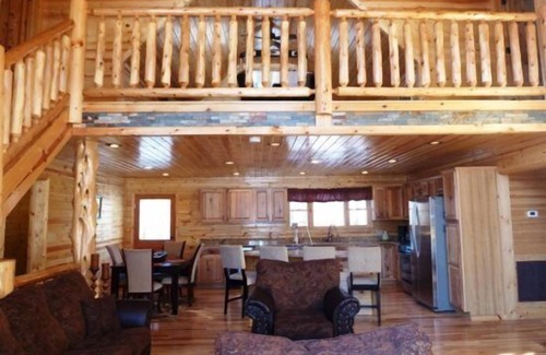 Shenandoah Cabin | Bear Crossing: Premier Mountain Getaway with Pool & Spa