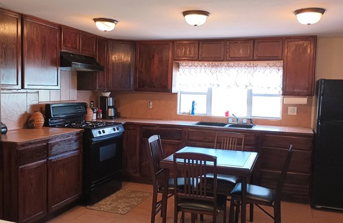 Kirtland House | Experience Bear Habitat-11A: Ocean View Mobile Home Retreat