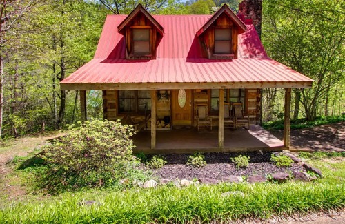 Wears Valley Cabin | Bear Hug Too 2 Bedroom Cabin by Redawning