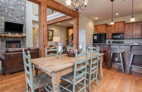 Bear Lake Reserve Condo | Discover Summer Bear Lake's Best Pet-Friendly Getaway!
