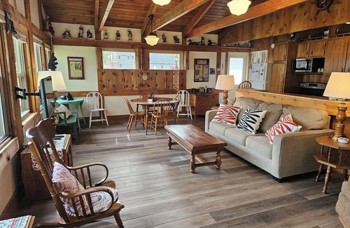 Fremont Cabin | Experience Bear Lodge: Breathtaking Views of Partridge Lake