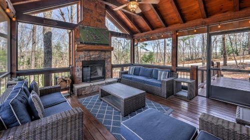 Cherry Log House | Bear Paw Lodge