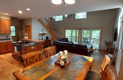 Unaka Cabin | Bear Paw Resort: Family-Friendly Retreat with Great Amenities