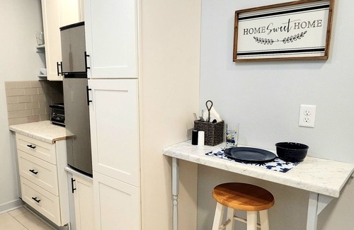 Jacksonville Apartment | Welcoming Bear's Den on Kodiak Court - Family-Friendly Stay